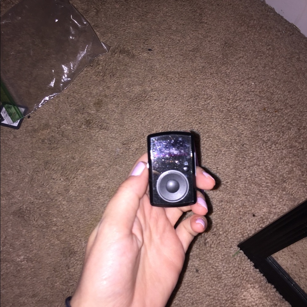 Clip on MP3 player